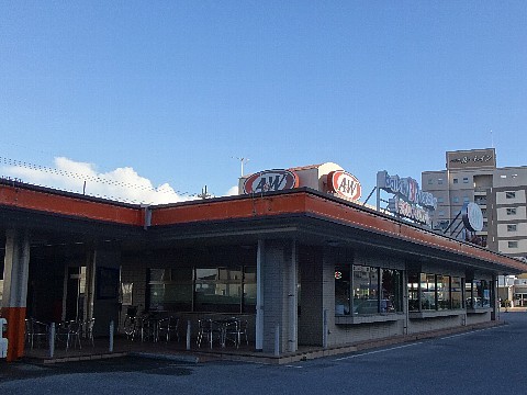 A&W外観.jpg