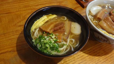 なーざと家 沖縄そば.jpg